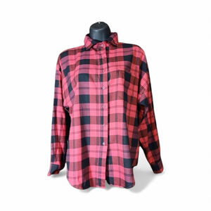 Air Express Men’s M red and black plaid button-up flannel shirt
JC103